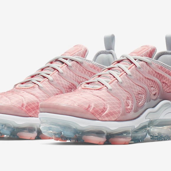 w air vapormax plus